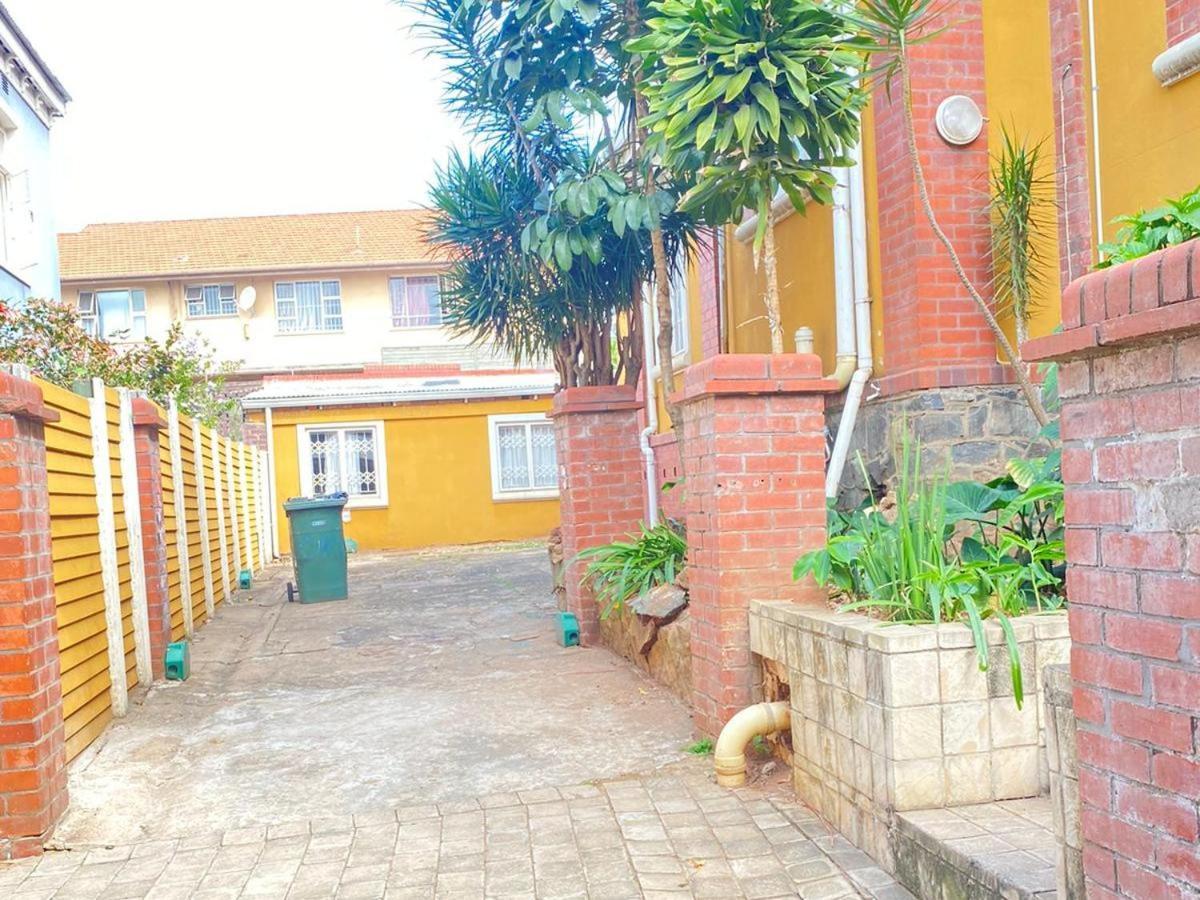 Bentley Backpackers Albergue *